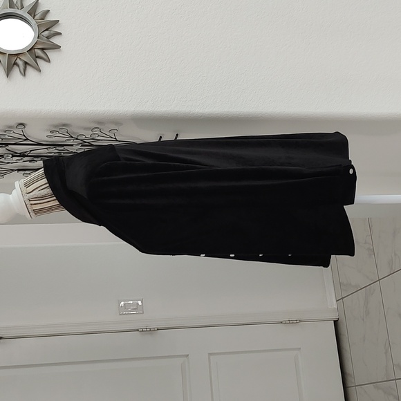 Susan Graver Black Velour Button Down Blouse Shirt Top Size XSP / S / SP / XS - Picture 5 of 10